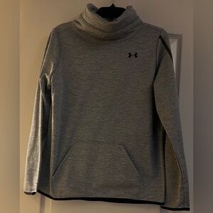 UNDER ARMOUR
WOMENS
TURTLENECK SWEATSHIRT
THRU FRONT POCKET
SIZE SMALL